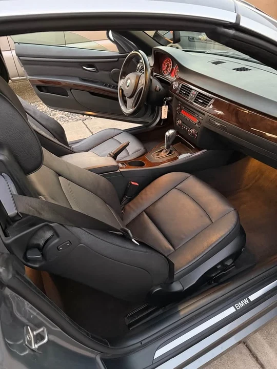 2011 BMW E93 3 Series Convertible - Image 5 of 7
