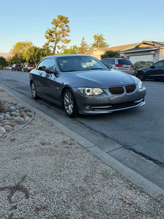 2011 BMW E93 3 Series Convertible - Image 2 of 7