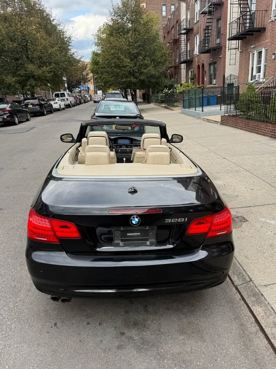 2011 BMW E93 3 Series Convertible - Image 8 of 20