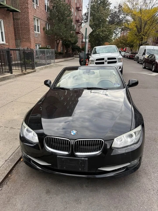 2011 BMW E93 3 Series Convertible - Image 5 of 20