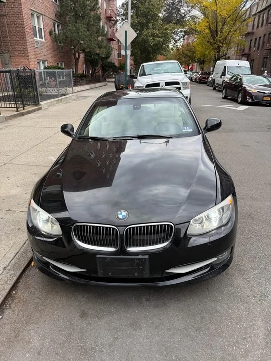 2011 BMW E93 3 Series Convertible - Image 11 of 20