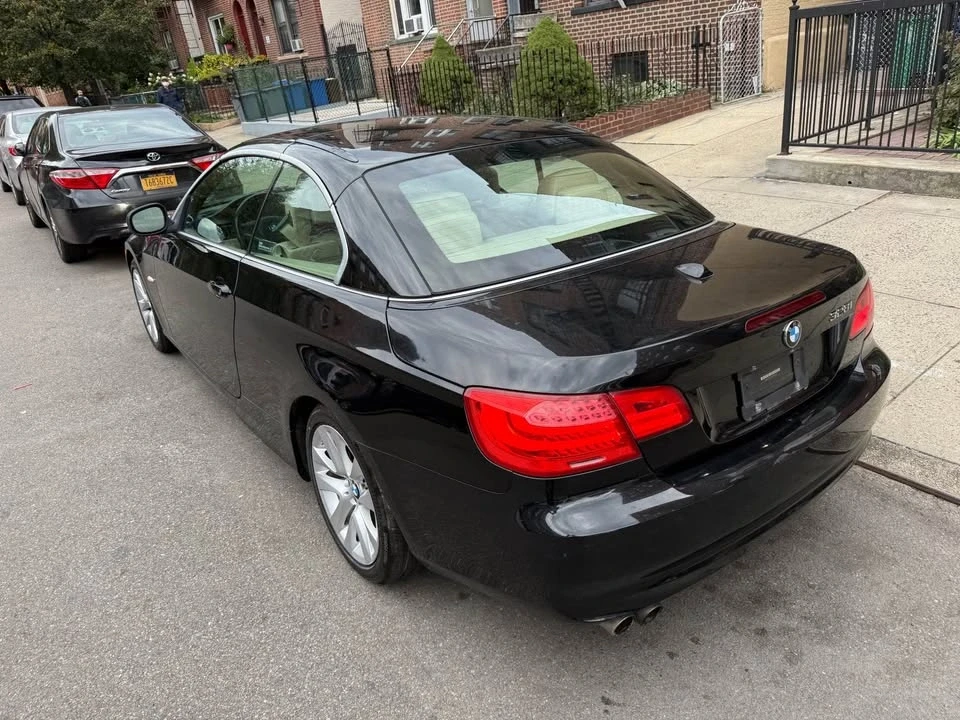 2011 BMW E93 3 Series Convertible - Image 15 of 20