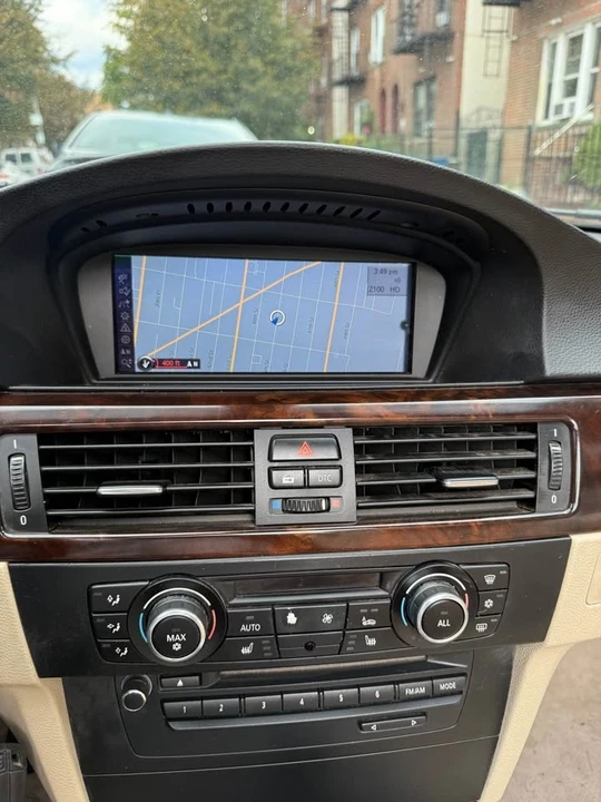2011 BMW E93 3 Series Convertible - Image 3 of 20