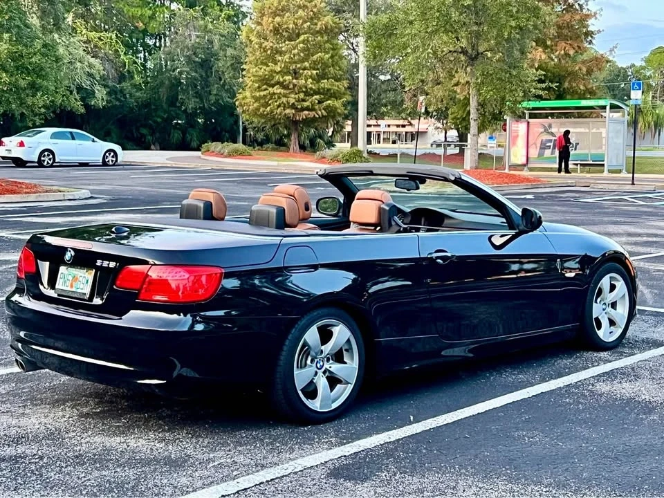 2011 BMW E93 3 Series Convertible - Image 8 of 17