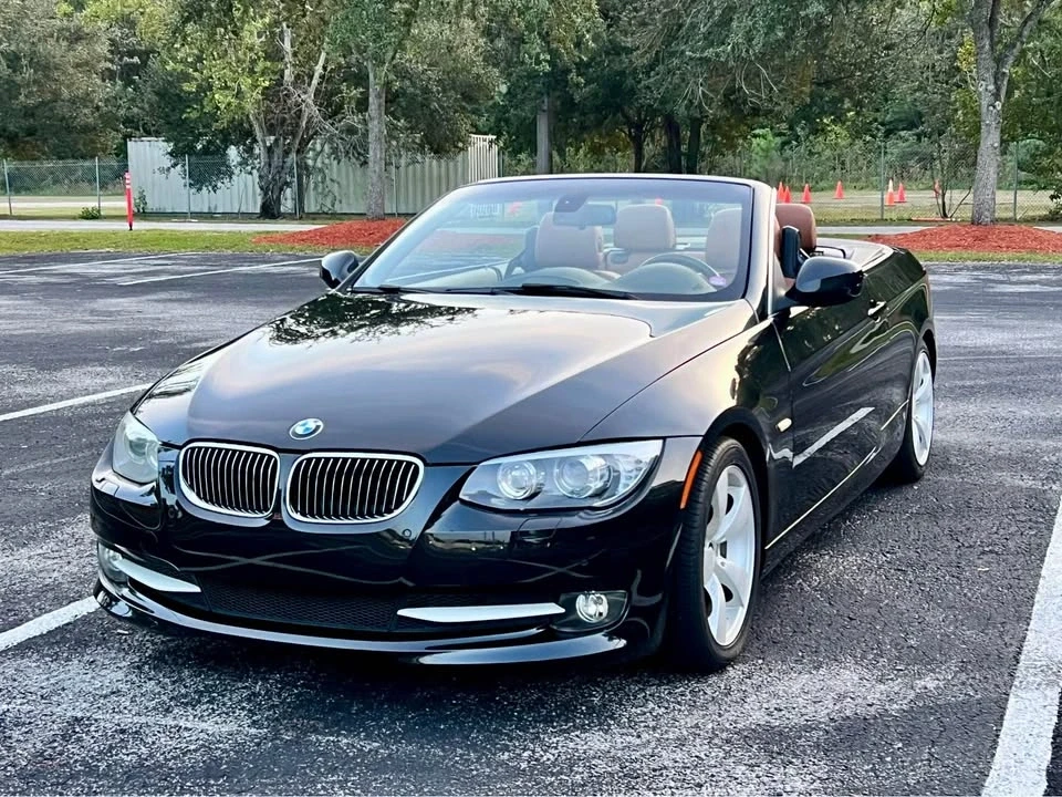 2011 BMW E93 3 Series Convertible - Image 2 of 17