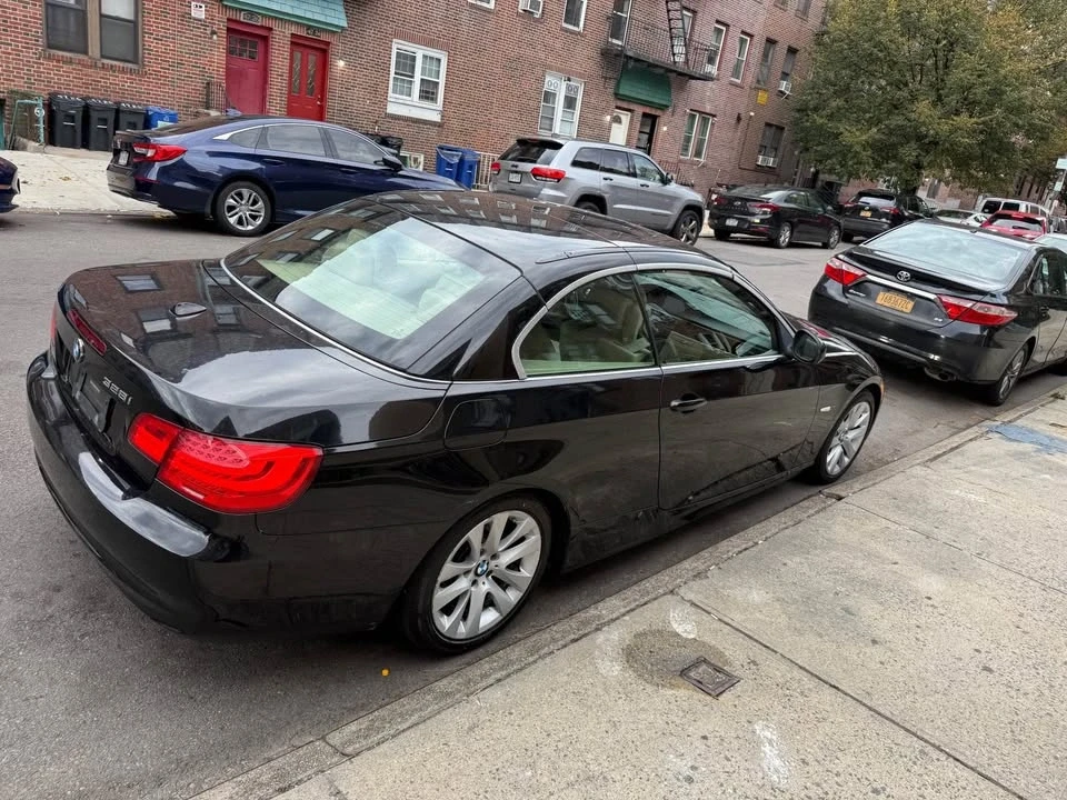2011 BMW E93 3 Series Convertible - Image 13 of 20