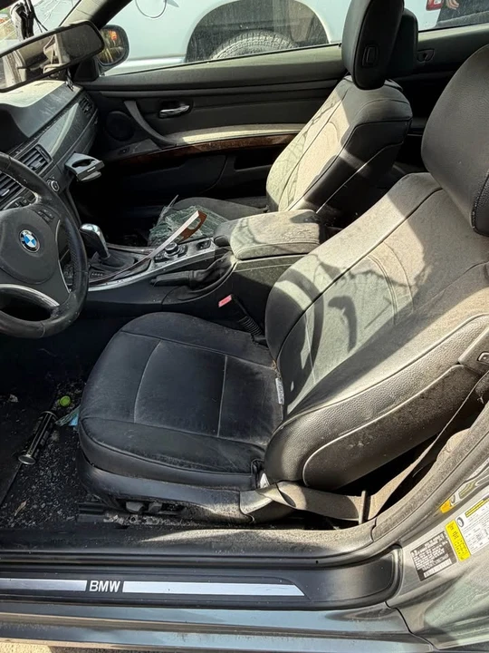 2011 BMW E93 3 Series Convertible - Image 6 of 6