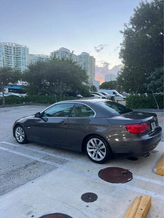 2011 BMW E93 3 Series Convertible - Image 2 of 10