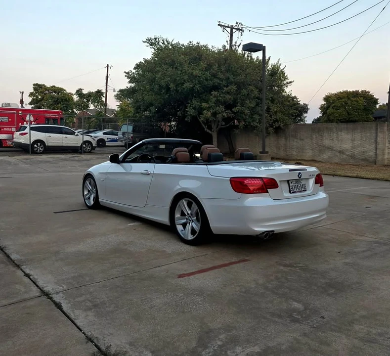 2011 BMW E93 3 Series Convertible - Image 8 of 20