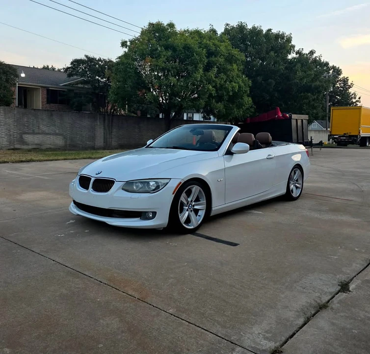 2011 BMW E93 3 Series Convertible - Image 15 of 20