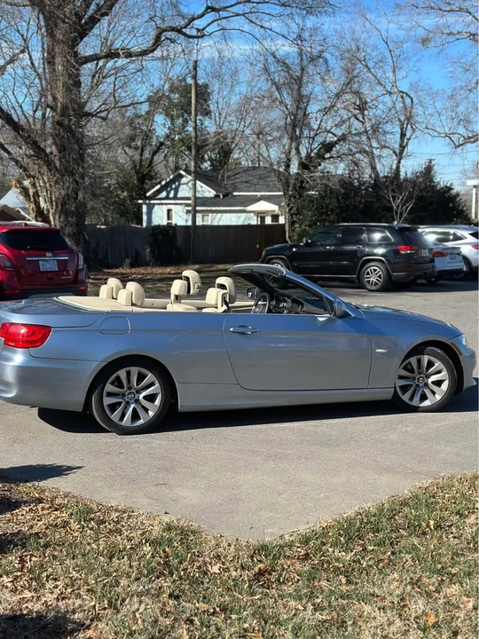 2011 BMW E93 3 Series Convertible - Image 4 of 16