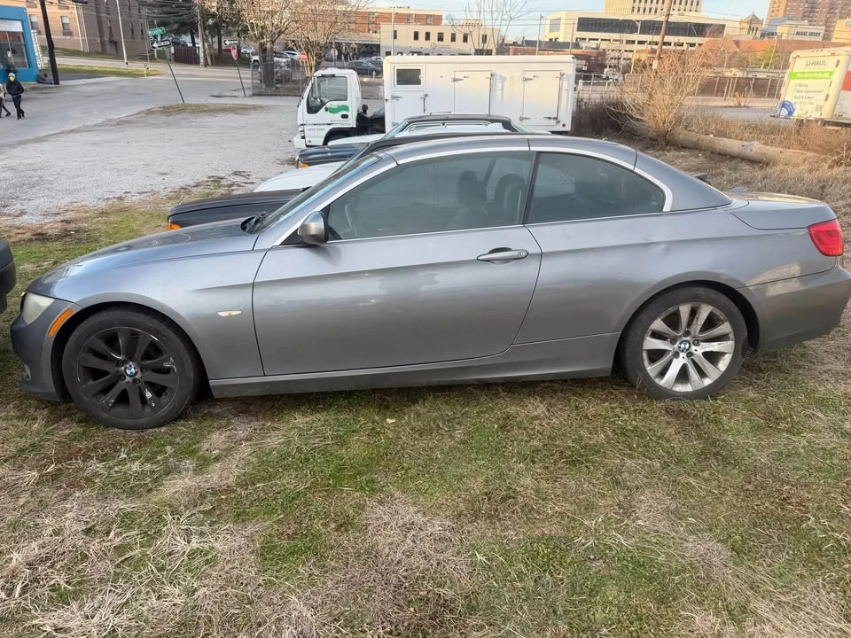 2011 BMW E93 3 Series Convertible - Image 2 of 5