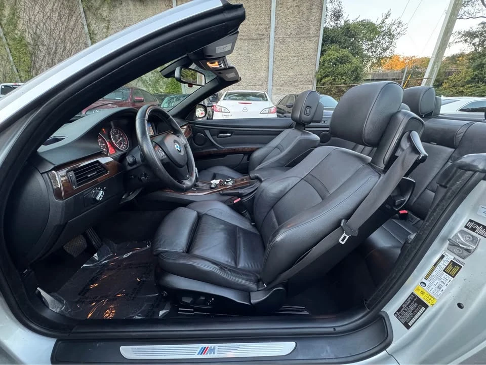 2011 BMW E93 3 Series Convertible - Image 14 of 18