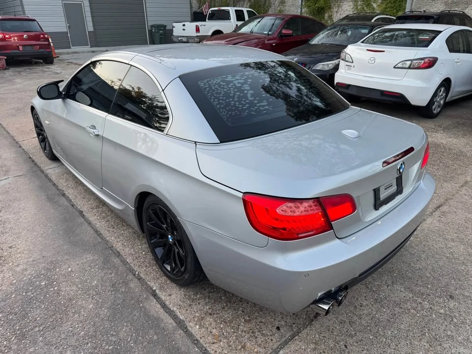 2011 BMW E93 3 Series Convertible - Image 17 of 18