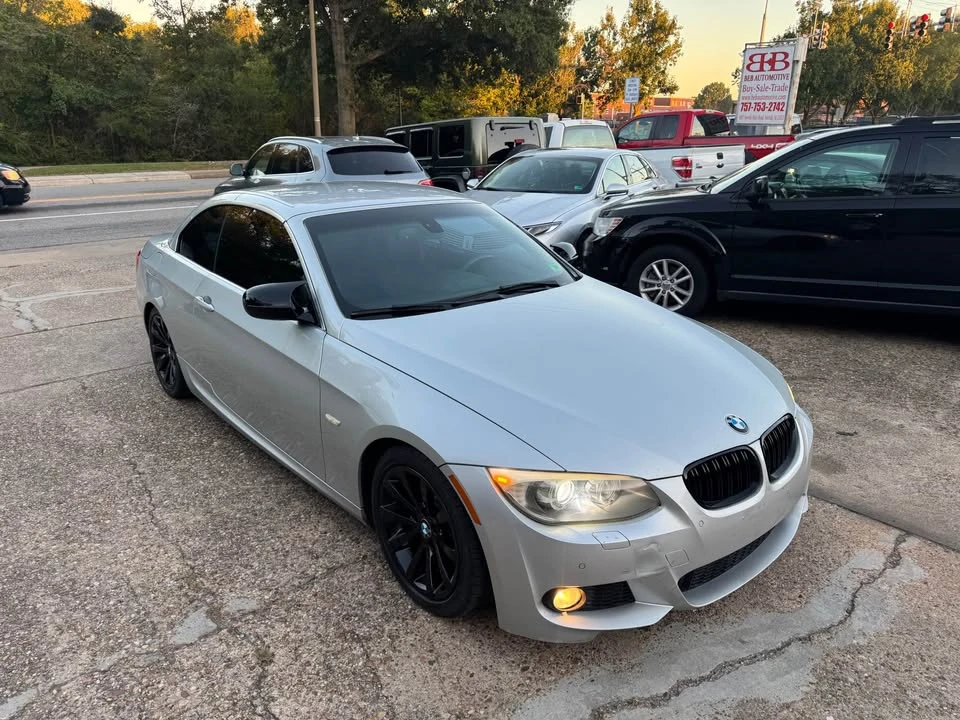 2011 BMW E93 3 Series Convertible - Image 15 of 18