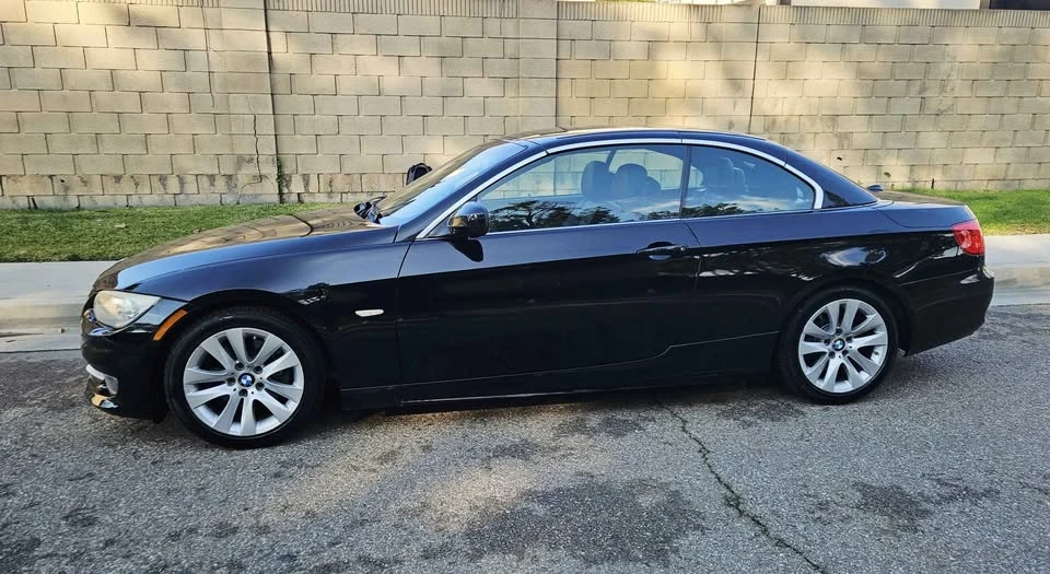2011 BMW E93 3 Series Convertible - Image 2 of 18