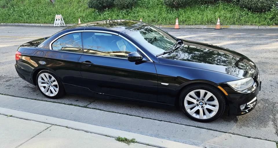 2011 BMW E93 3 Series Convertible - Image 11 of 18