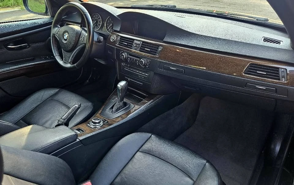 2011 BMW E93 3 Series Convertible - Image 8 of 20