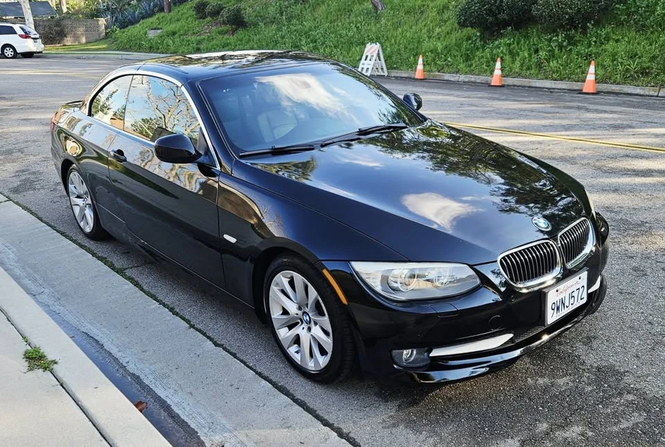 2011 BMW E93 3 Series Convertible - Image 13 of 20