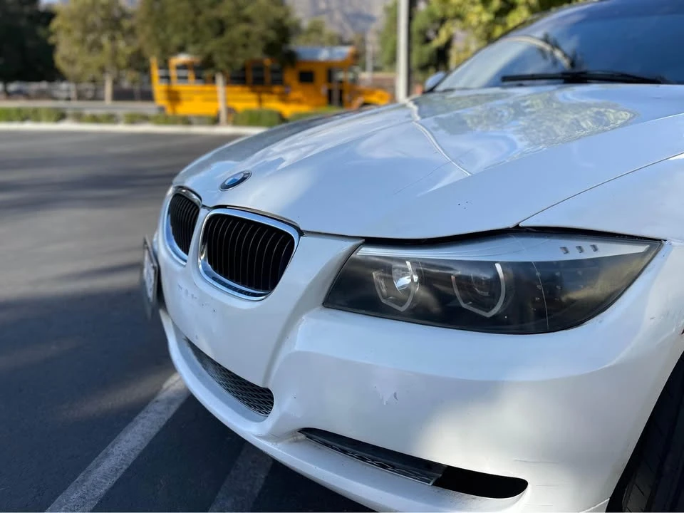 2011 BMW E90 3 Series Sedan - Image 8 of 16
