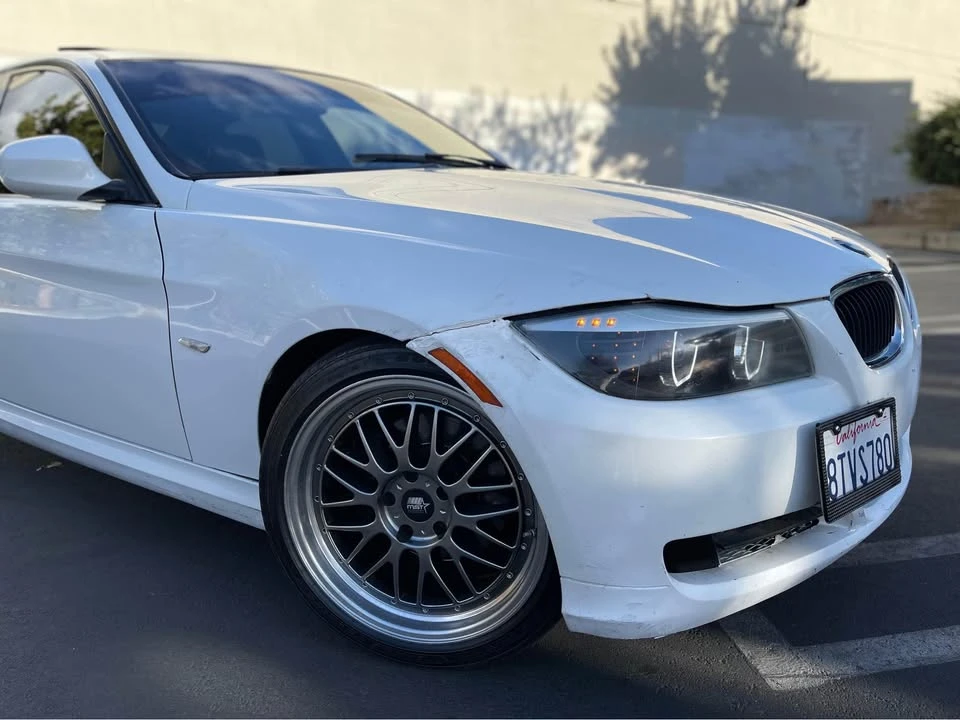 2011 BMW E90 3 Series Sedan - Image 6 of 16