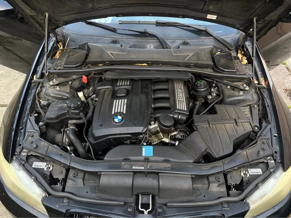 2011 BMW E90 3 Series Sedan - Image 9 of 9