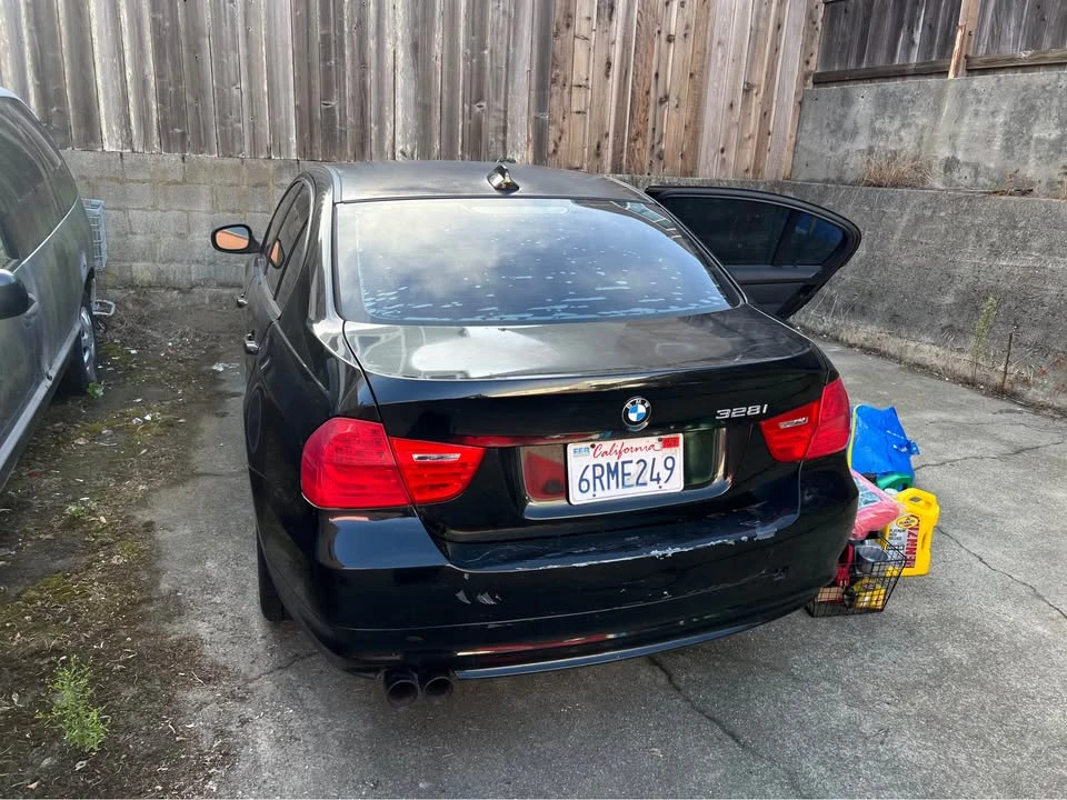 2011 BMW E90 3 Series Sedan - Image 4 of 9