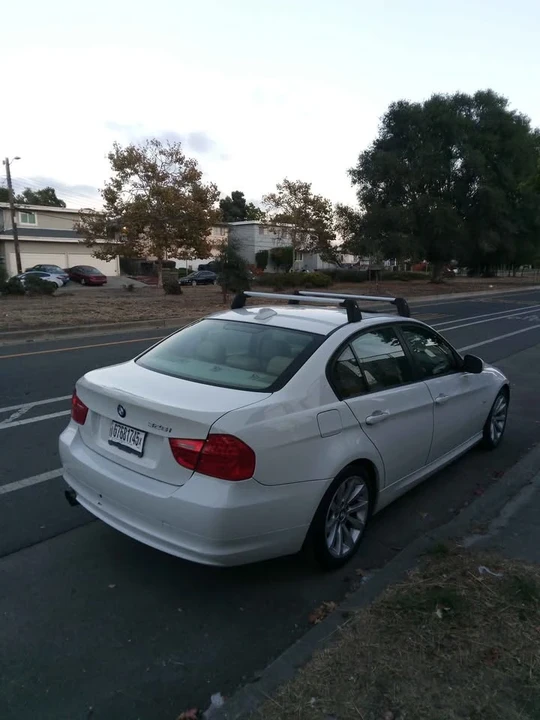 2011 BMW E90 3 Series Sedan - Image 9 of 9