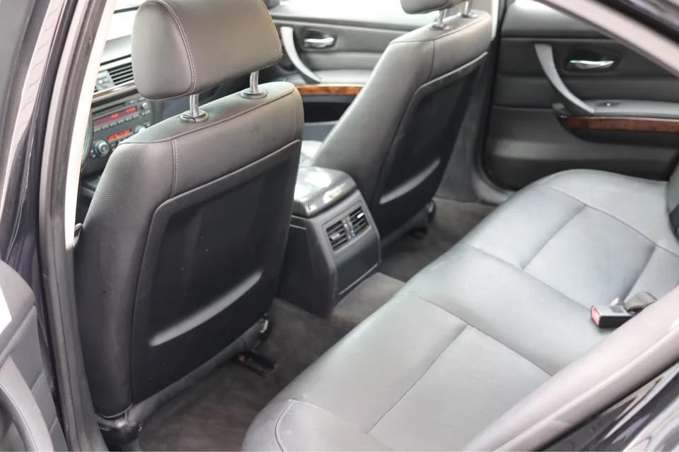 2011 BMW E90 3 Series Sedan - Image 12 of 19