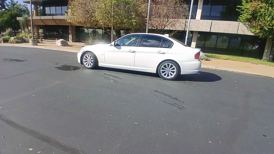 2011 BMW E90 3 Series Sedan - Image 12 of 17