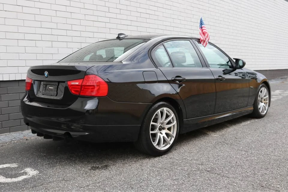 2011 BMW E90 3 Series Sedan - Image 6 of 19