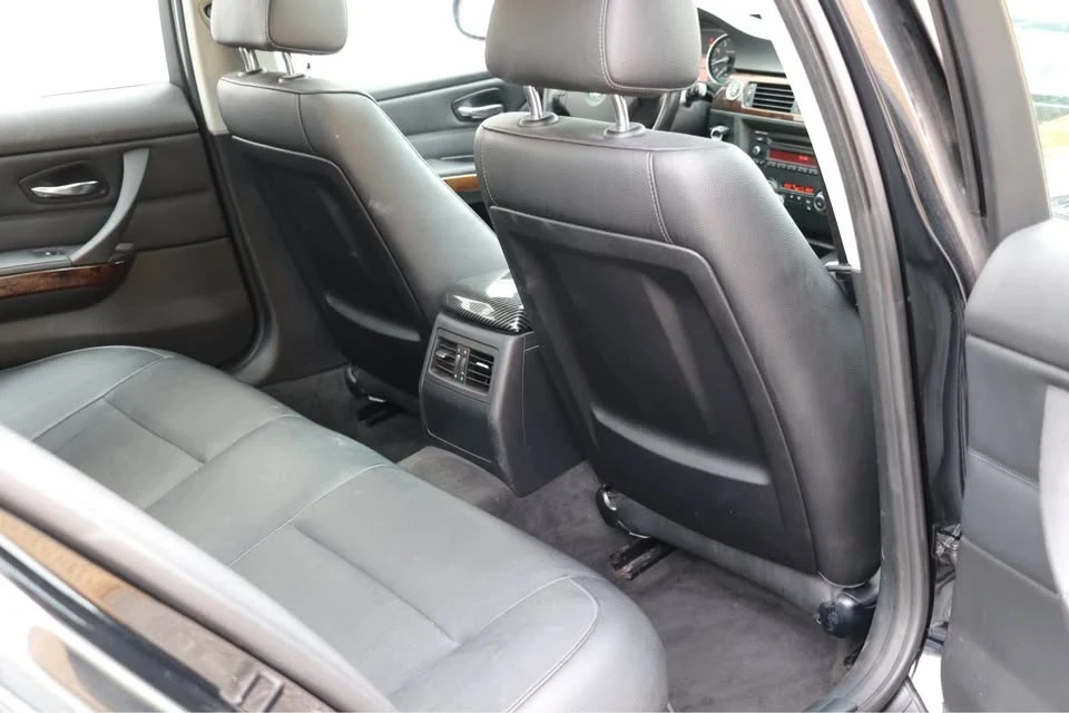 2011 BMW E90 3 Series Sedan - Image 13 of 19