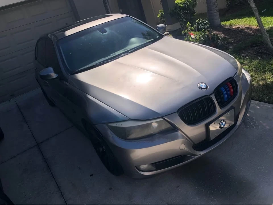 2011 BMW E90 3 Series Sedan - Image 2 of 11