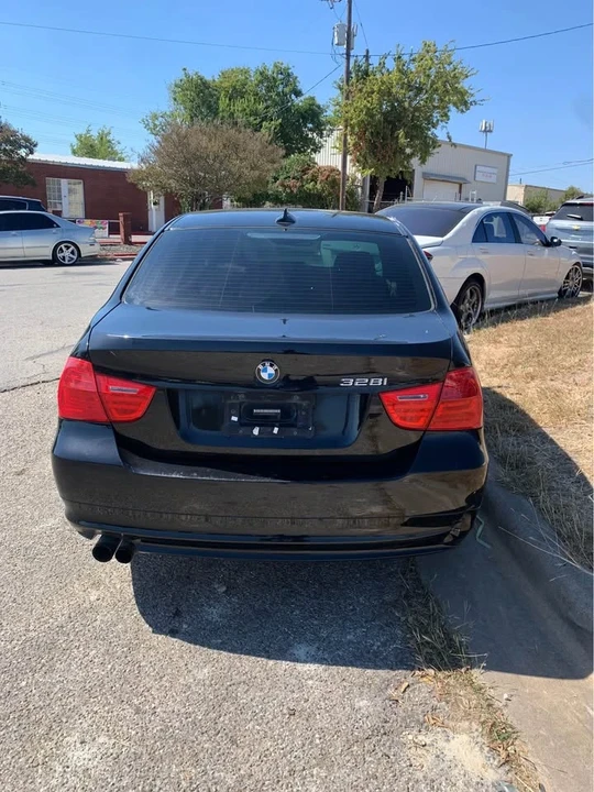 2011 BMW E90 3 Series Sedan - Image 3 of 5