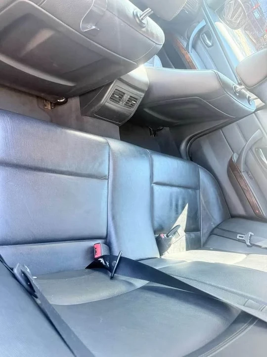 2011 BMW E90 3 Series Sedan - Image 7 of 8