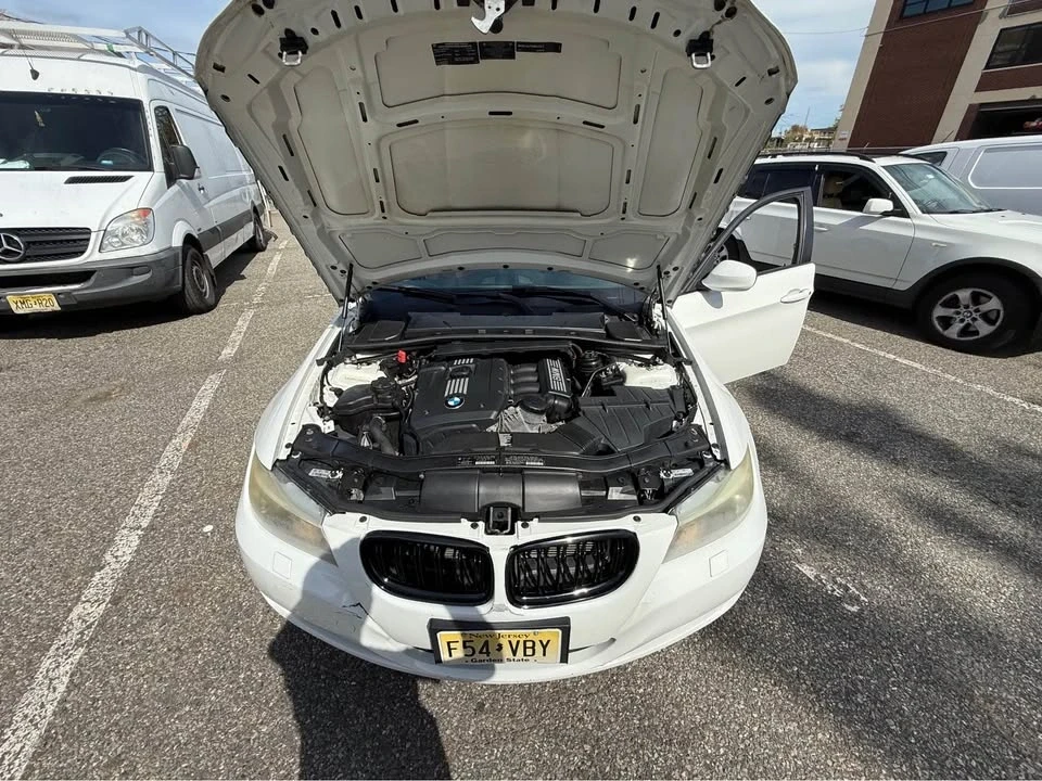 2011 BMW E90 3 Series Sedan - Image 3 of 13