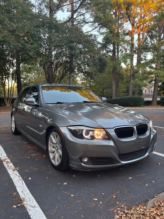 2011 BMW E90 3 Series Sedan - Image 2 of 14