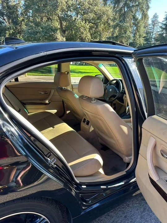 2011 BMW E90 3 Series Sedan - Image 13 of 16
