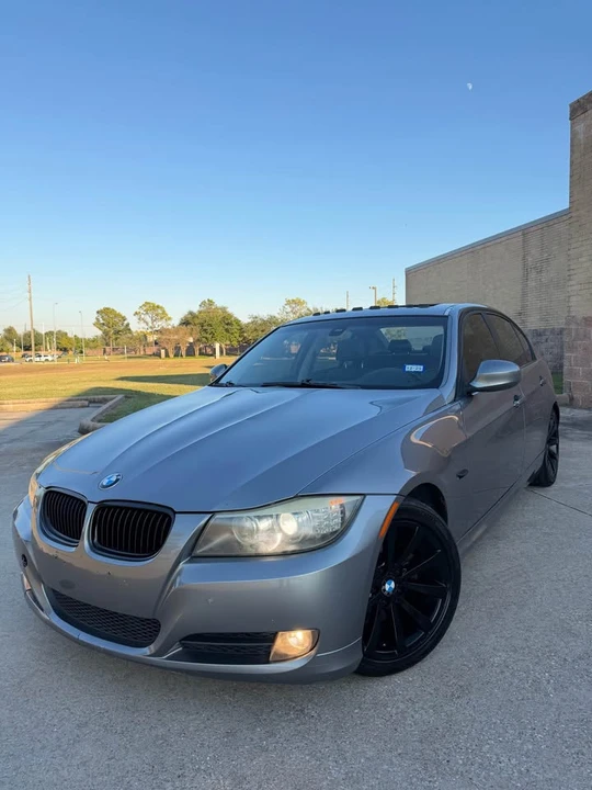 2011 BMW E90 3 Series Sedan - Image 8 of 8