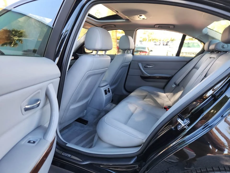 2011 BMW E90 3 Series Sedan - Image 7 of 9