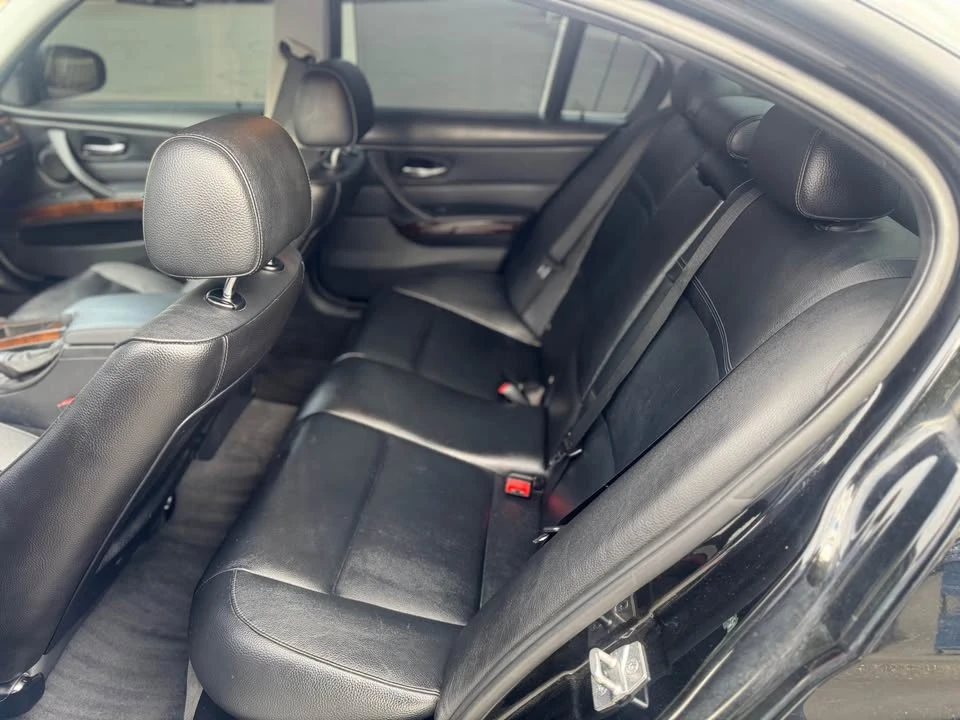 2011 BMW E90 3 Series Sedan - Image 7 of 8