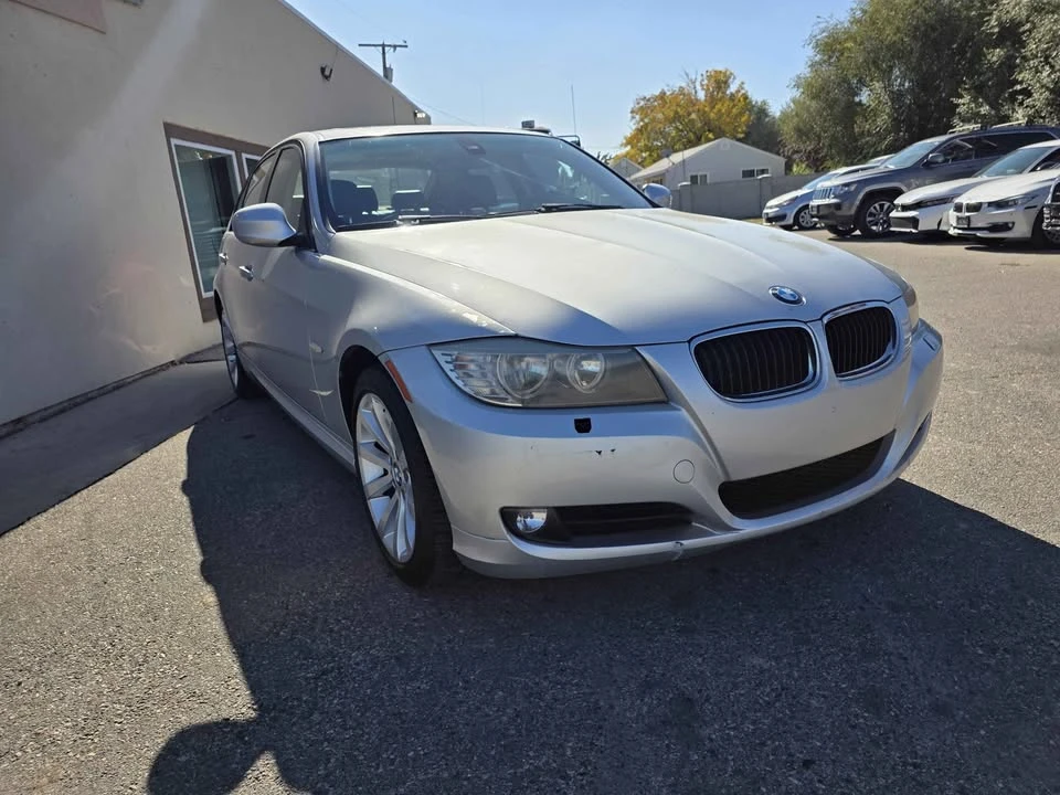 2011 BMW E90 3 Series Sedan - Image 6 of 11