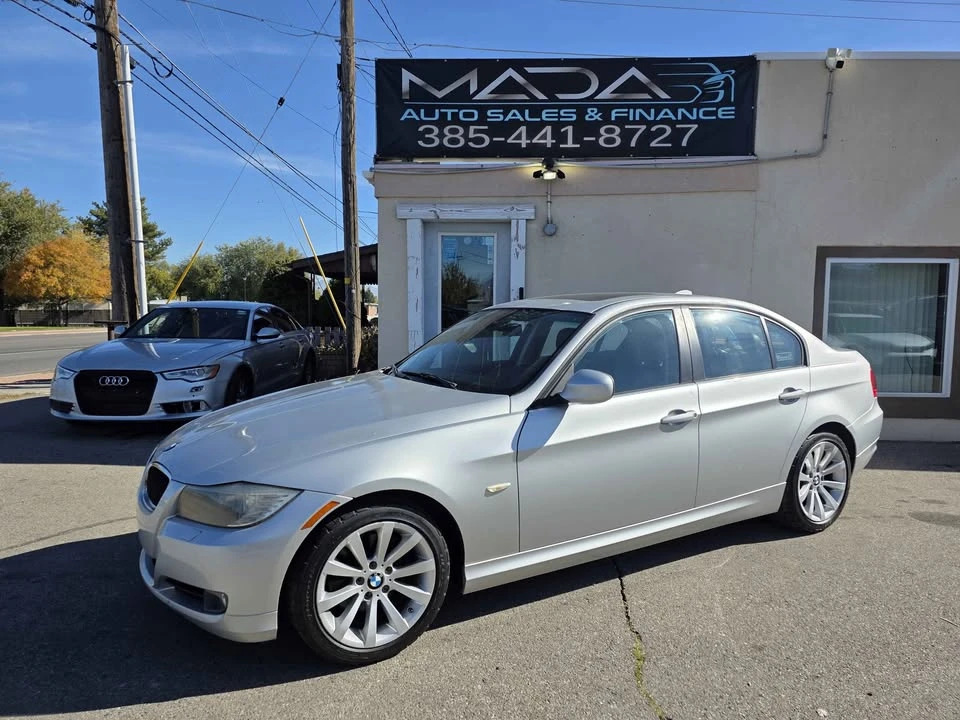 2011 BMW E90 3 Series Sedan - Image 3 of 11