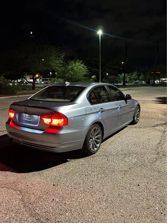 2011 BMW E90 3 Series Sedan - Image 6 of 13