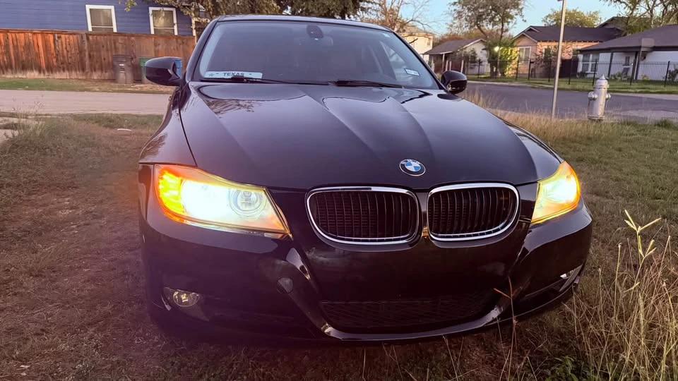2011 BMW E90 3 Series Sedan - Image 3 of 10