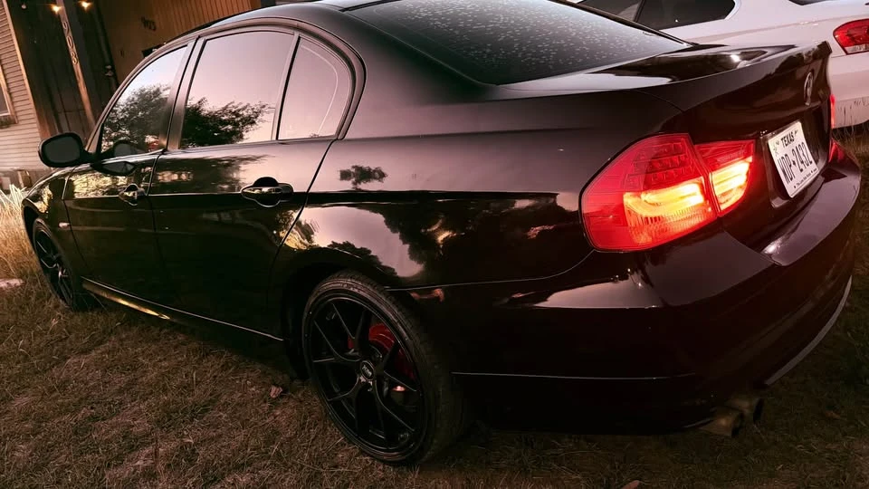 2011 BMW E90 3 Series Sedan - Image 5 of 10