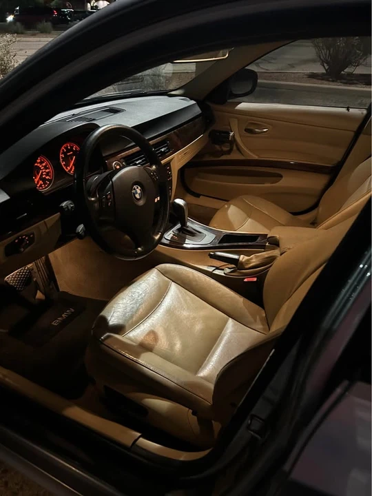 2011 BMW E90 3 Series Sedan - Image 9 of 13