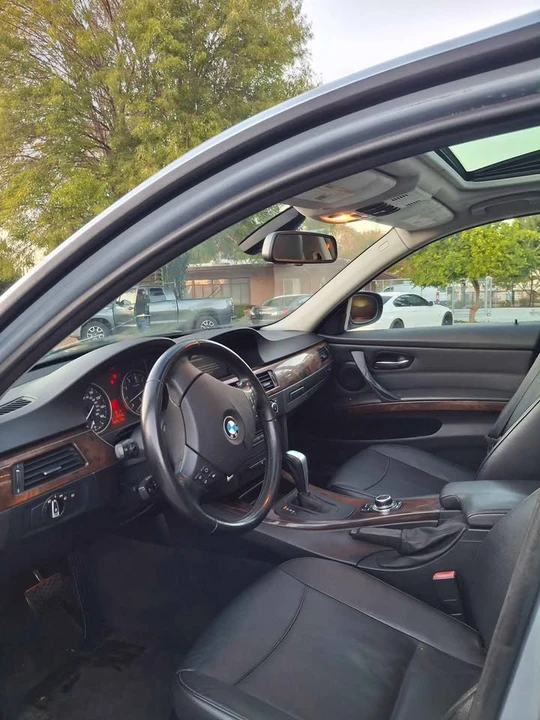 2011 BMW E90 3 Series Sedan - Image 9 of 15