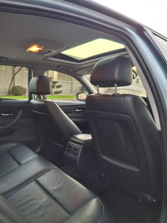 2011 BMW E90 3 Series Sedan - Image 13 of 15