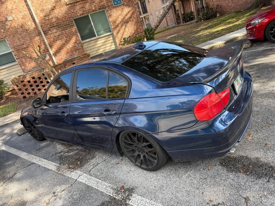 2011 BMW E90 3 Series Sedan - Image 6 of 13
